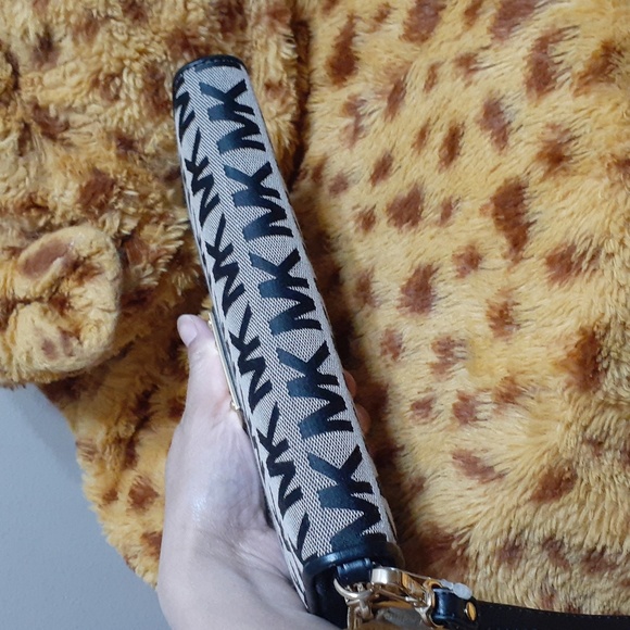 NWT Michael Kors Canvas Jet Set travel continental wallet - Picture 10 of 12